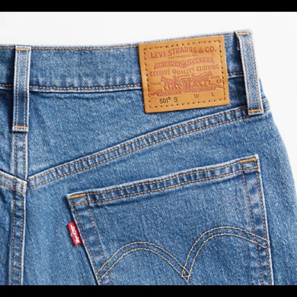 501 Skinny Fit Jeans!!! Medium Wash